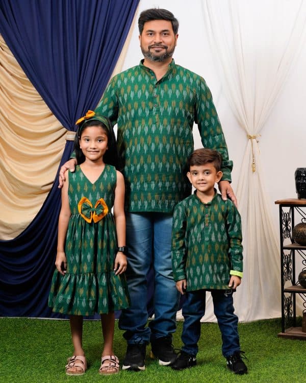 Father-kids vacation outfits