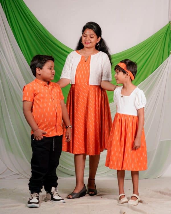 Family Twinning Dresses