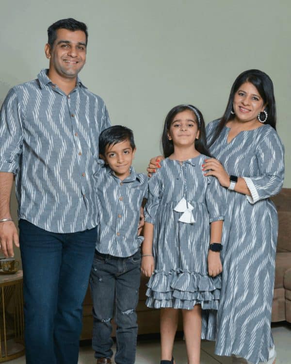 Family Twinning Dresses