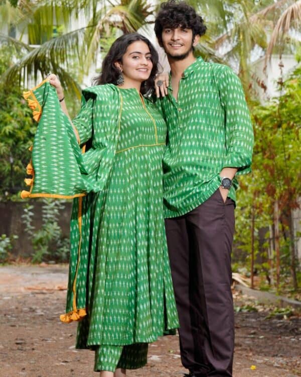 Family Twinning Dresses