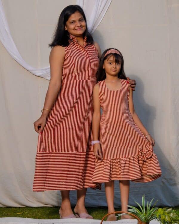 Mother Daughter Twinning Dresses