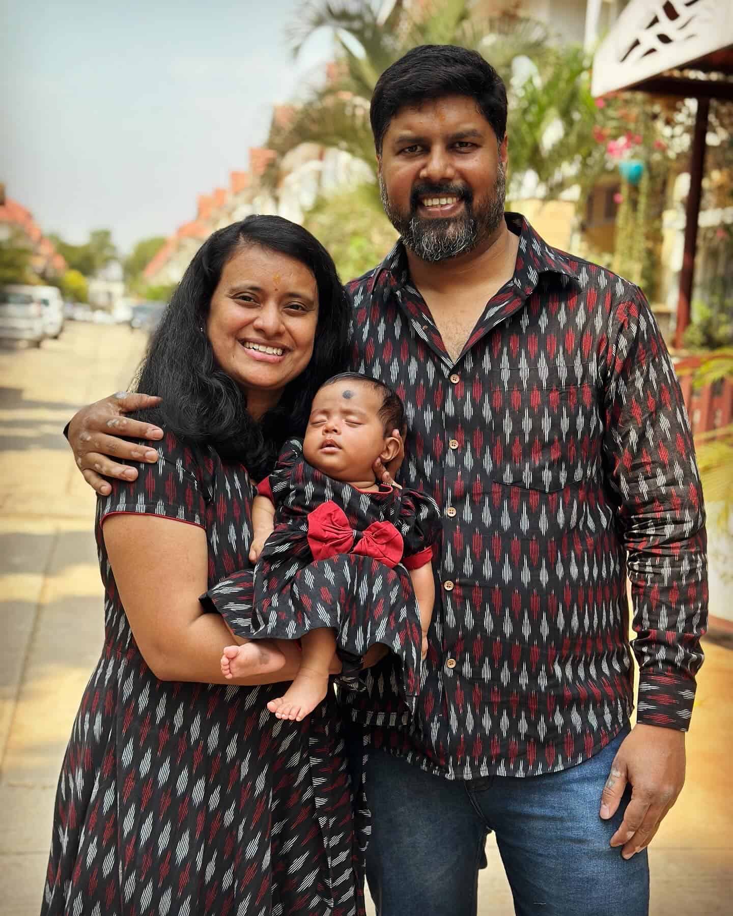 Blackberry Ikat Family photo review