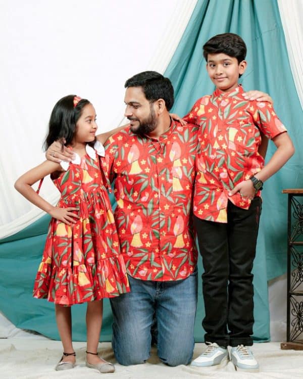 Family Twinning Dresses