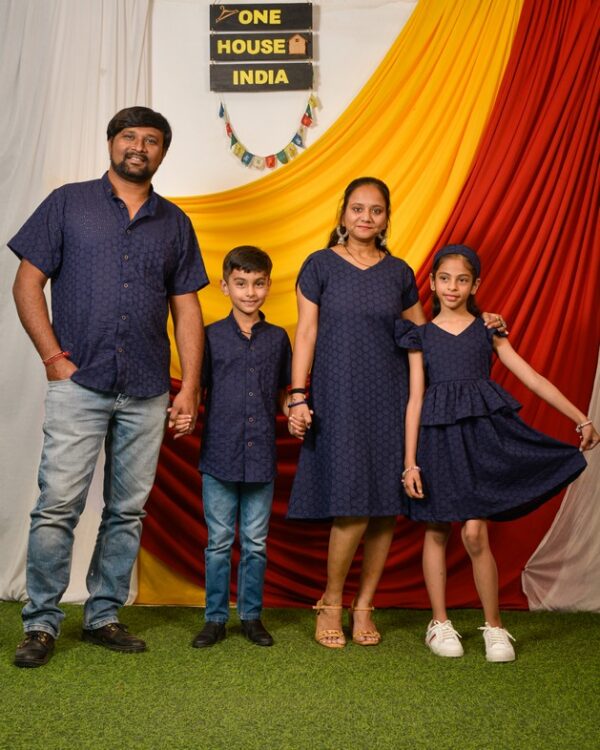 Family Twinning Dresses