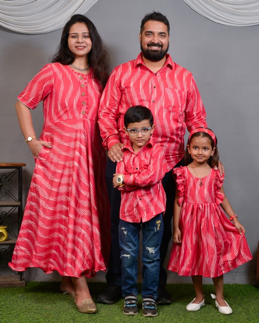 Family Twinning Dresses