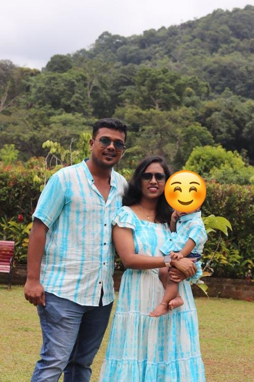 Click to view full screen Blue Shibori Tie Up Couple photo review